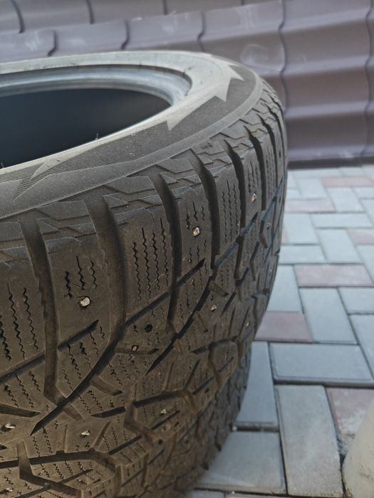 Шипованная 285/50R20