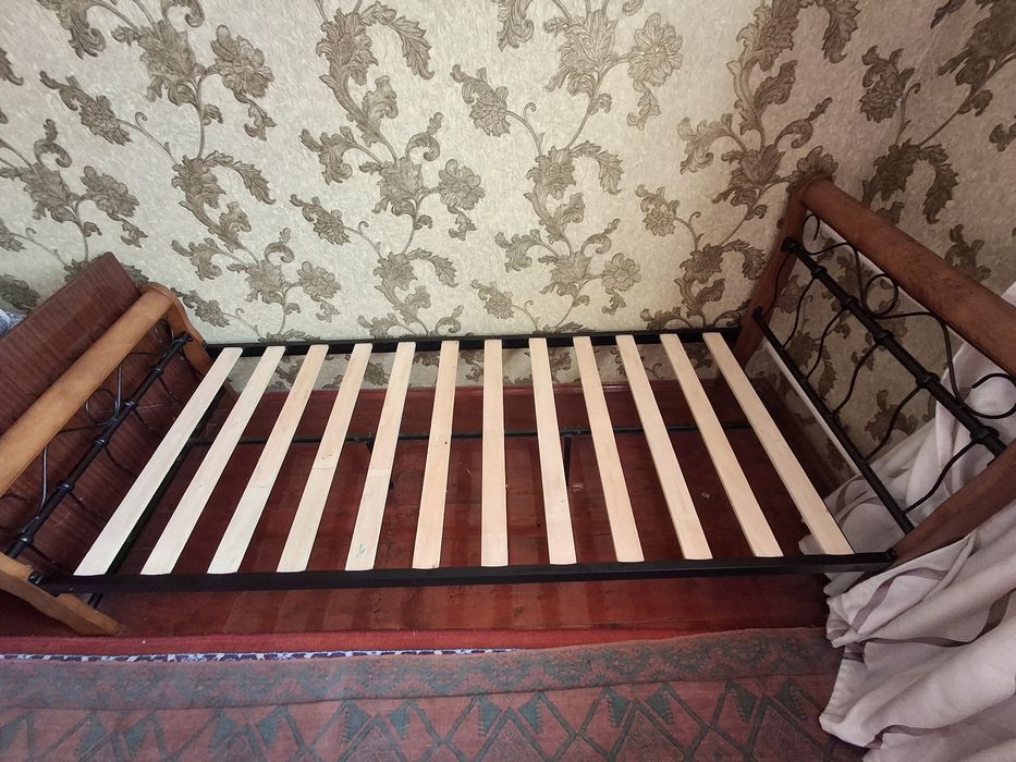 Кровать б/у односпалка (Чехия)