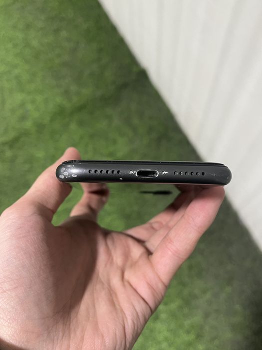 Айфон 11 черного цвета