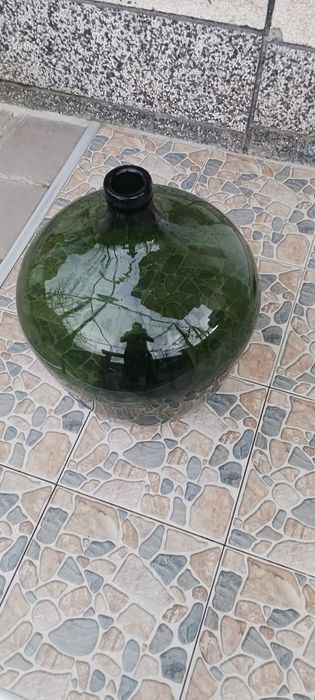 Плетени стъклени дамаджани за ползване