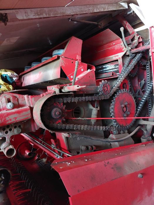 Рулонный пресс-подборщик Welger RP202