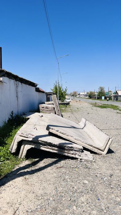 Продам плиты , клюшки и стеновые понели
