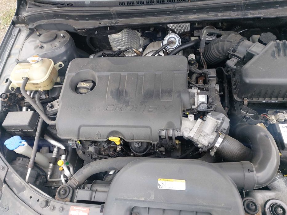 На Части Хюндай и30 Hyundai i30 blue