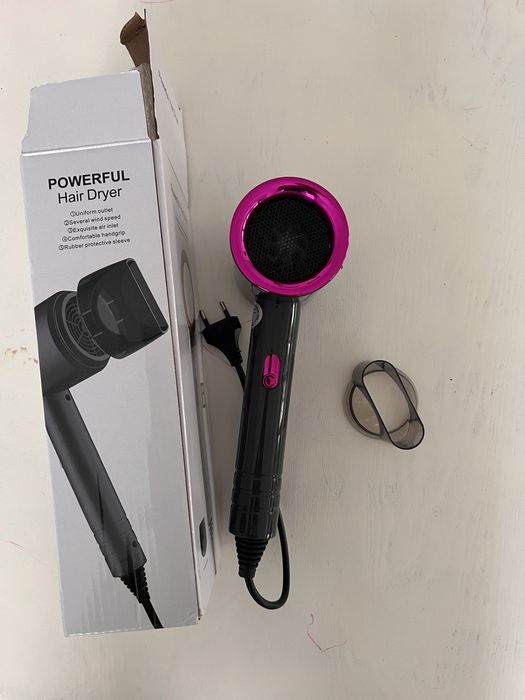 Uscator tip dyson
