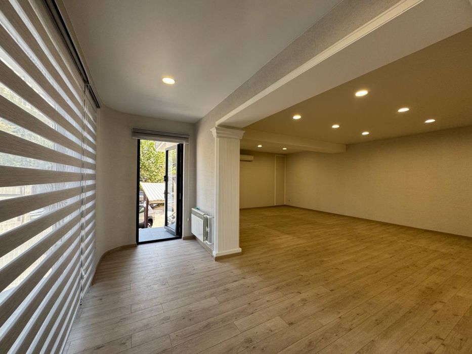 Аренда офис в Центре Города недалеко от Акай сити , 1 этаж