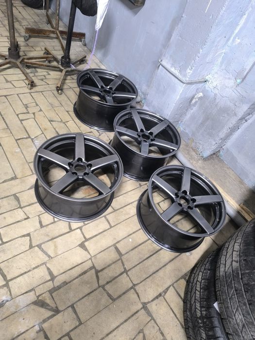 Vosson 5x112, R18 разноширокие