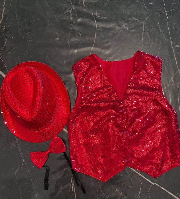 Шляпы, жилетки, галстуки,бабочки