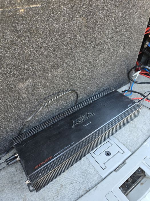 Vând sau schimb subwoofer Deaf Bounce Apocalypse