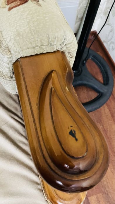 Продается диван компактный  РОССИЯ