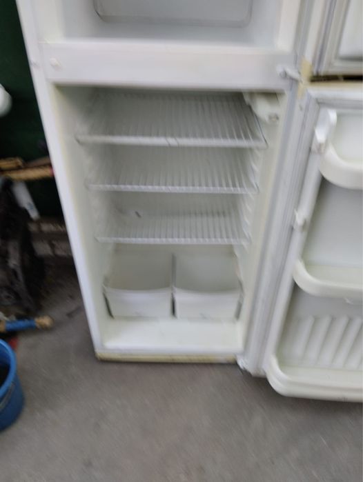 Продам холодильник отличное состояние