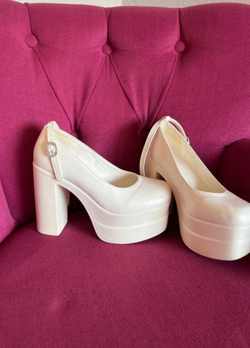 Platforme albe, marimea 36