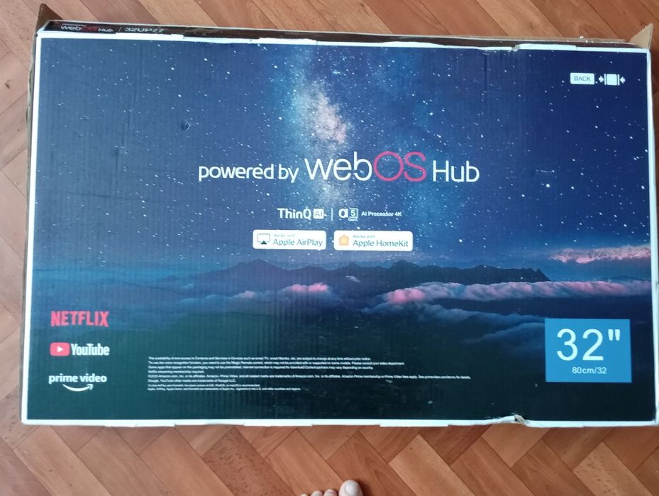 Продам телевизор 32 дюйма смарт