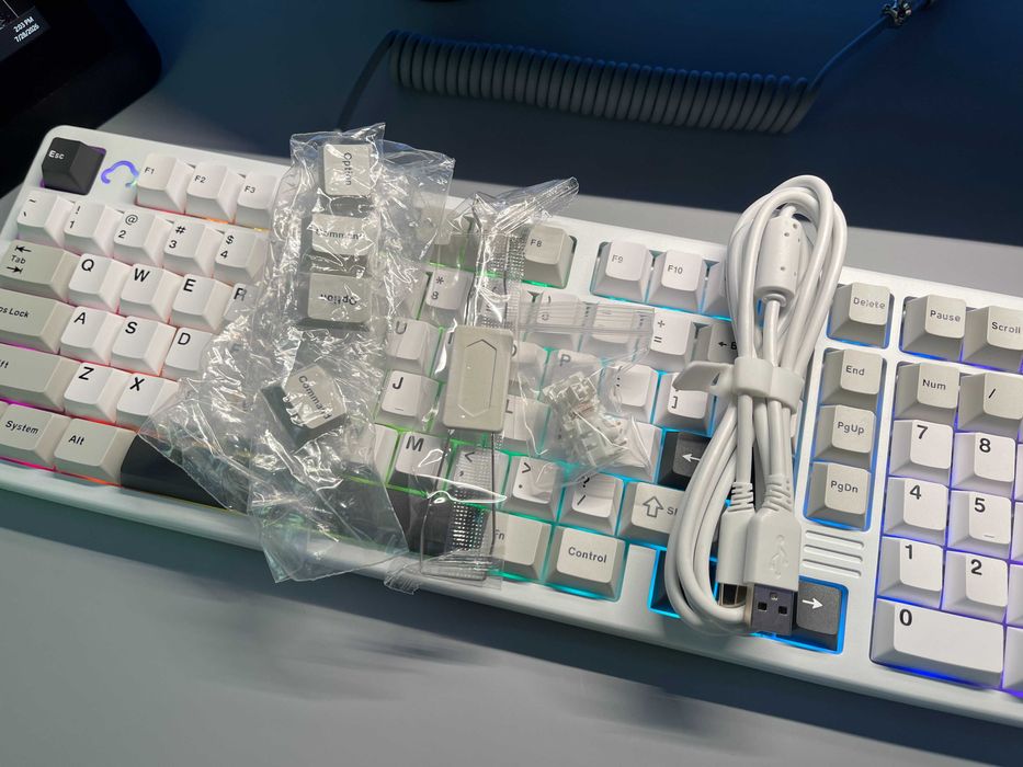 Tastatura mecanica Yuunzi AL98