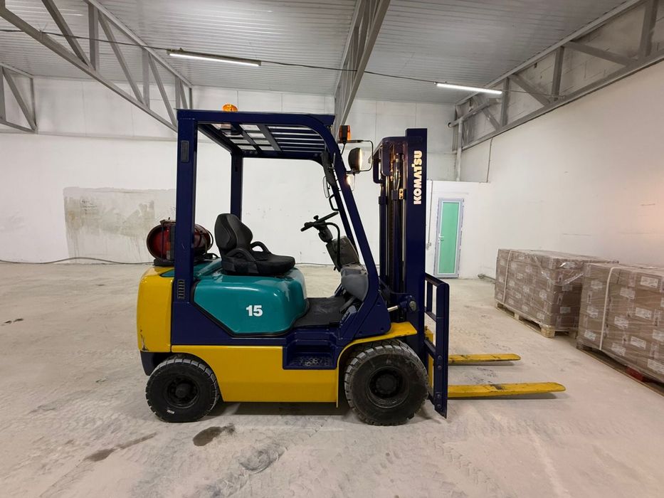 Вилочный погрузчик KOMATSU