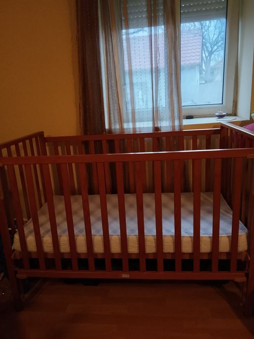 De vanzare tót cu saltea