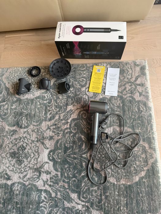 **NOU** Uscator Dyson Supersonic