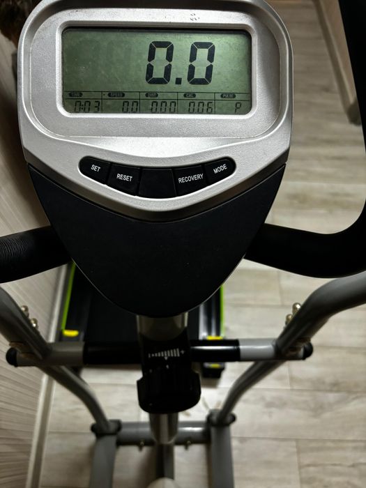 Продам тренажер эллипс