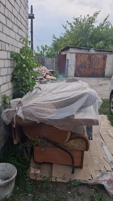 Диван отдам даром