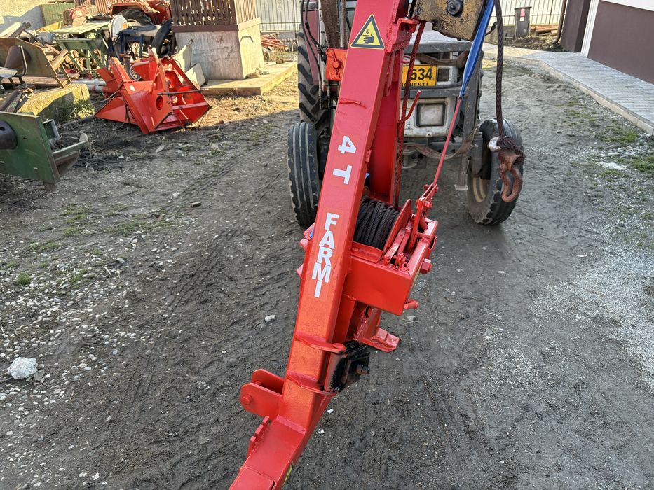 Troliu dupa tractor