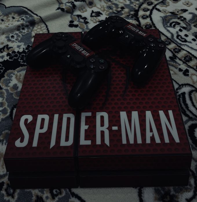 продам playstation 4 fat!