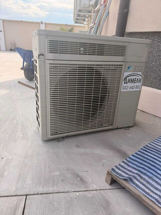 Климатик дайкин урус арара 24