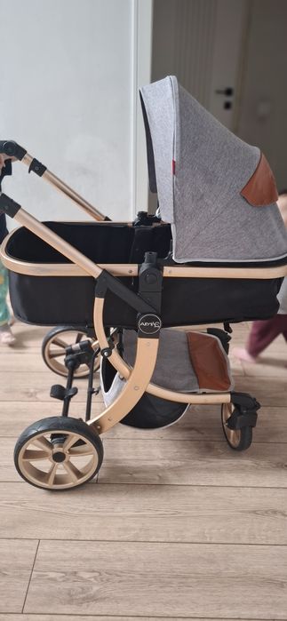 Продам коляску в отличном состоянии