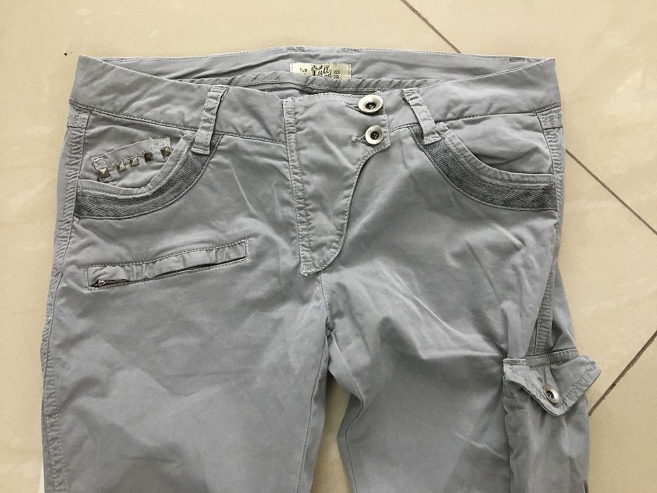 Pantaloni "Pull & Bear"+tricou