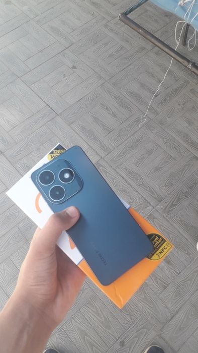 Tecno spark 20 sotiladi