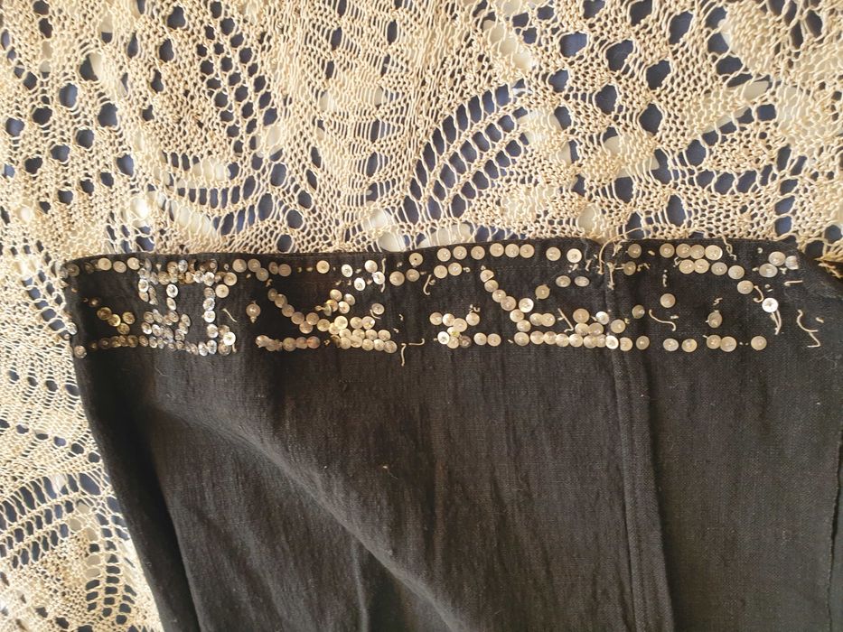 Автентична кърлянка от народна носия