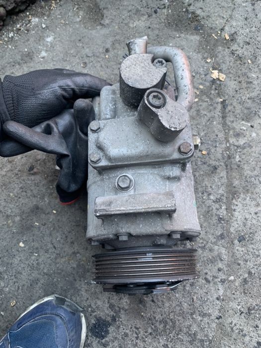 Vând compresor clima vw Passat B6 2.0tdi