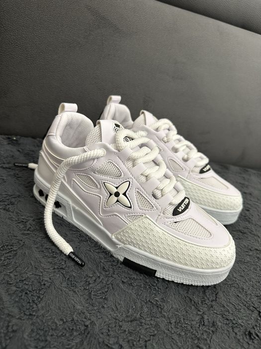 Louis Vuitton (LV) Skate  - Calitate PREMIUM - marime 43