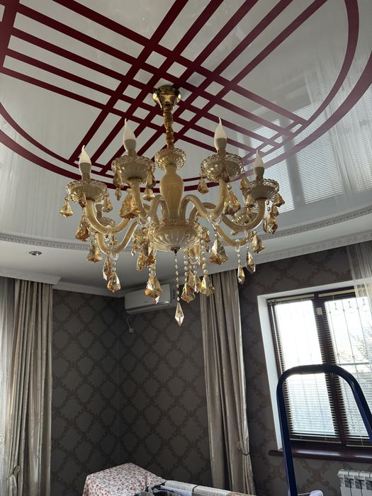 Люстра в отличном состоянии