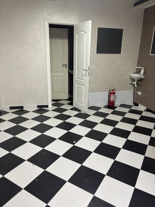 De inchiriat spatiu comercial