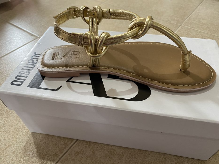 Кожени сандали