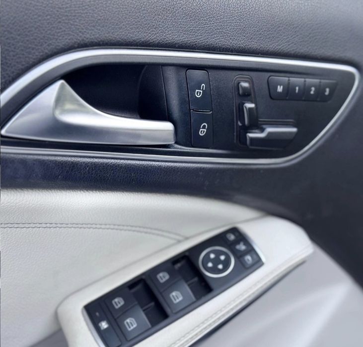 Mercedes Benz GLA 4Matic 2016