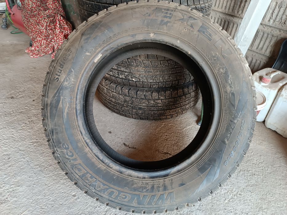 Продам зимние шины