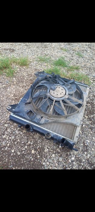 Продавам Рено канго 1.9д на части