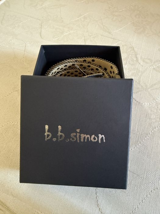 Колан B. B. Simon