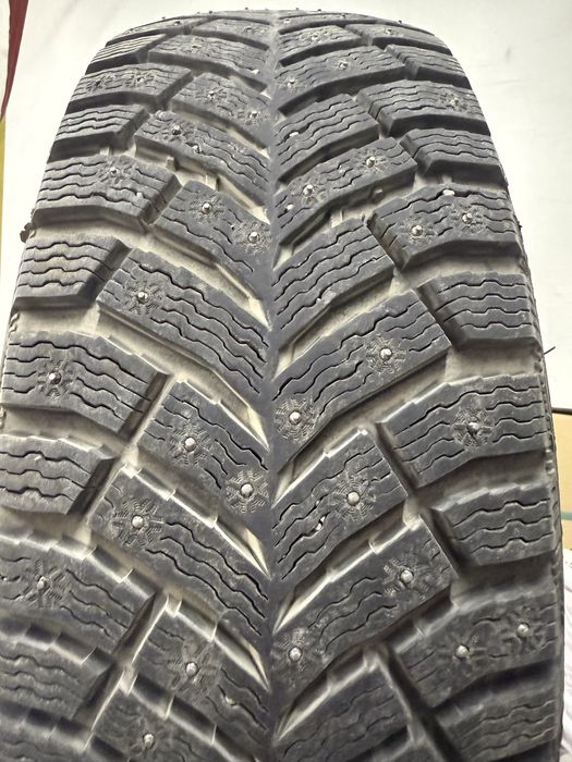 зимние шины Michelin x-Ice North шипы