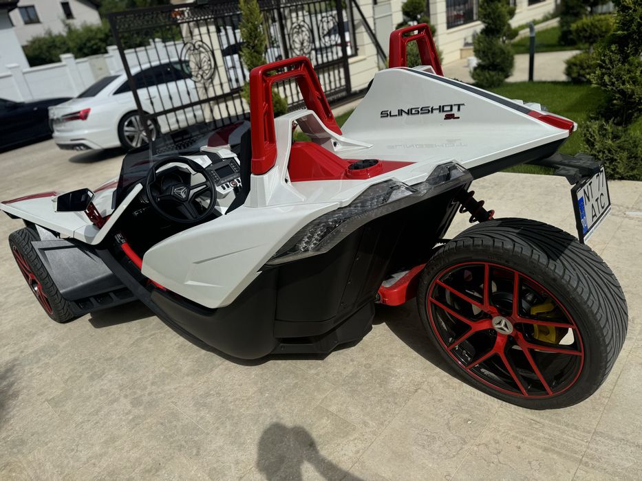 Polaris Slingshot Ca noua
