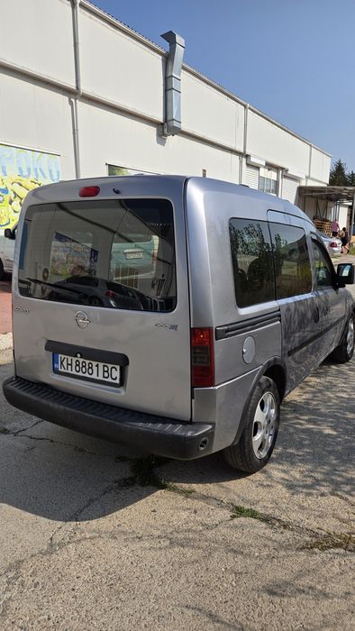 Opel Combo 2010 година 1.6 94 коня