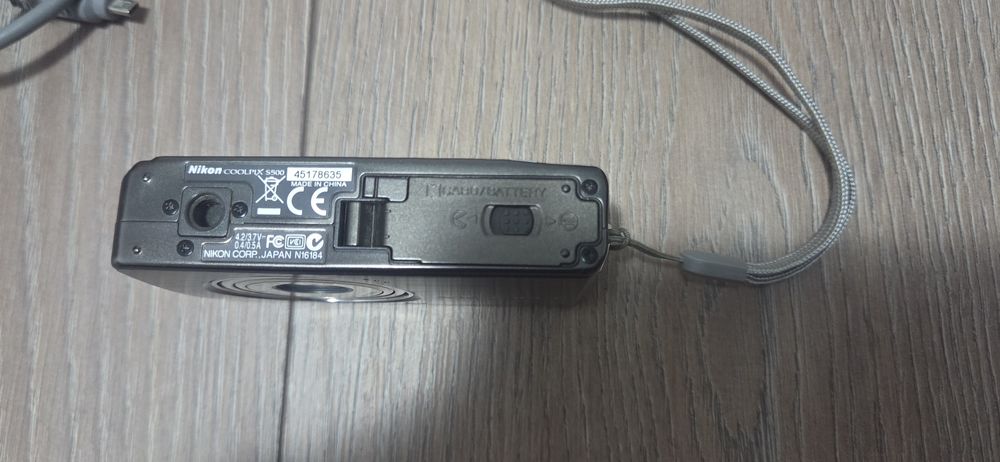 Nikon coolpix s500