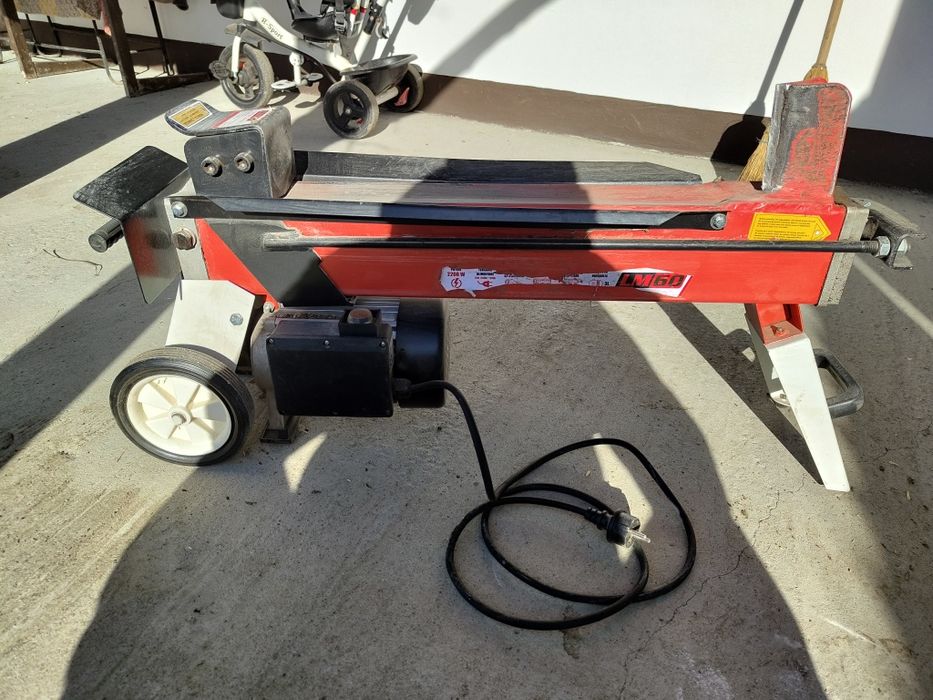 Vand despicator electric de lemne Ruris LM60, 2.2 kW, alimentare 220–2