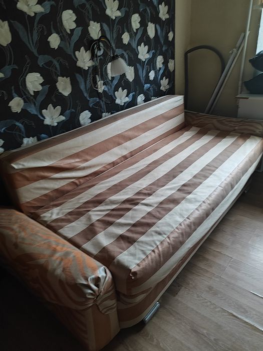 Диван продам б/у самовывоз