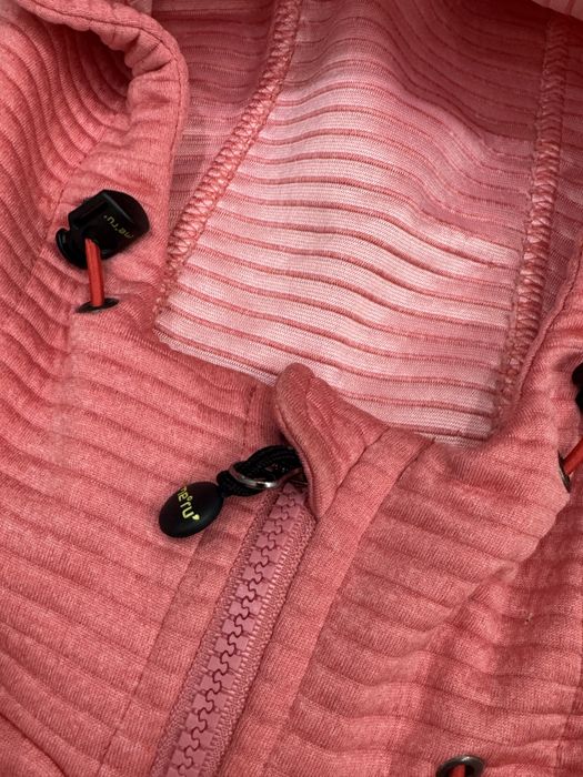 Дамско горнище MERU. Размер L