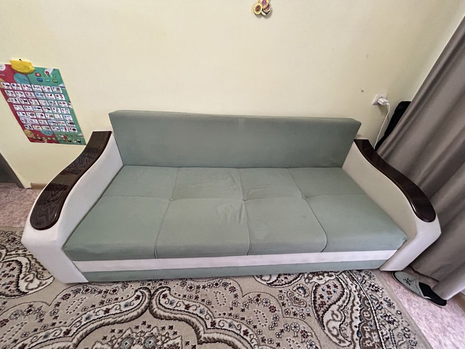 Продам диван в хорошем состоянии