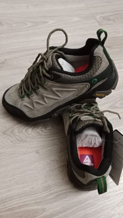 Новые кроссовки натуральные