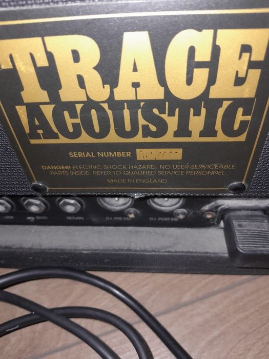 Гитара и усилитель звука