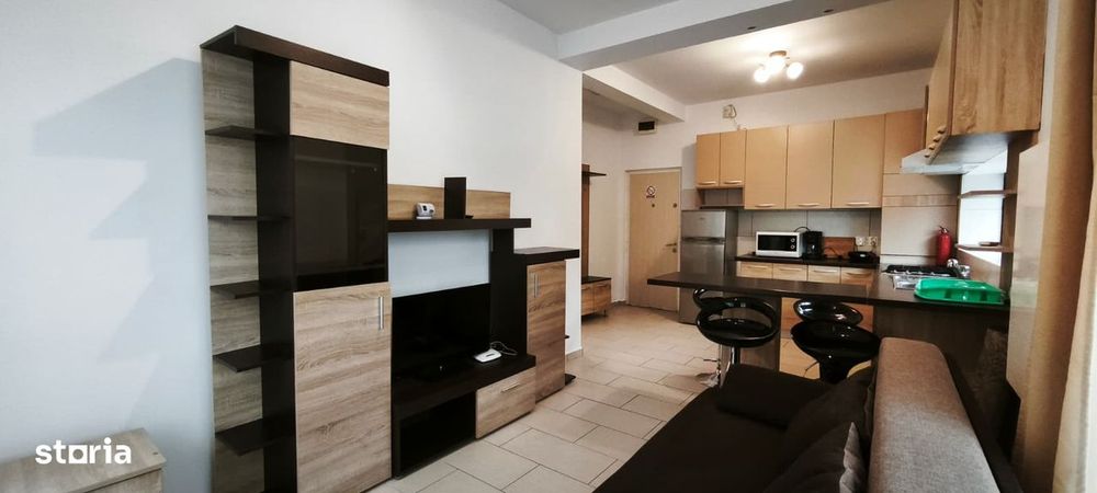Ap. 2 camere, semicentral, bloc nou, parcare privata