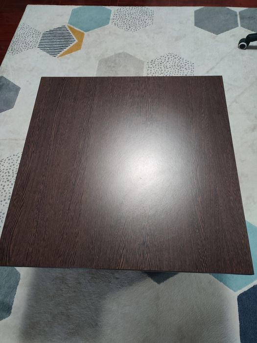 Vând măsuță       .